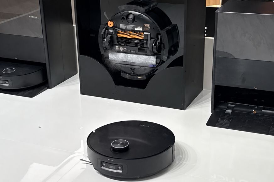 Dreame Aqua20 Pro Ultra Roller X Complete gibt heißen Dampf direkt auf den Boden ab